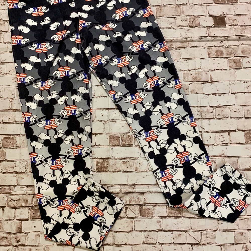 Women’s Disney Mickey Mouse Ombré Leggings Sz M
